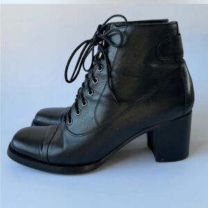 Vintage Liz Claiborne Black Lace-Up Leather Boots
